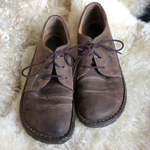 Born Oxford shoes